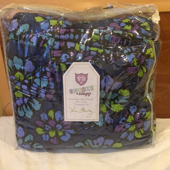 Other Vera Bradley Indigo Pop Twintwin Xl Comforter Poshmark